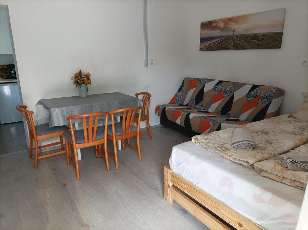 Csilla Apartman Balogunyom エクステリア 写真