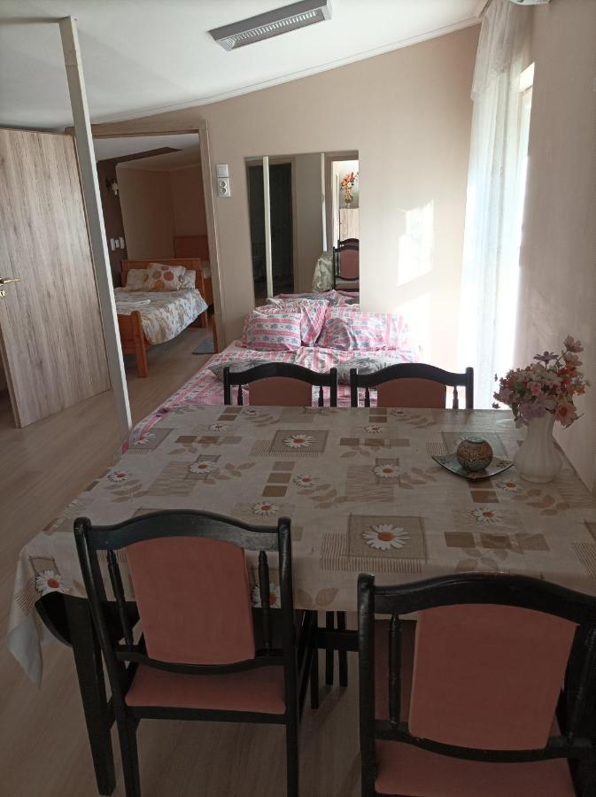 Csilla Apartman Balogunyom エクステリア 写真